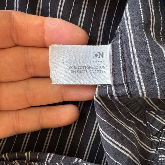Old Navy Men's Striped Short Sleeve Casual Dress Shirt Black X-Large Preppy ON - Picture 7 of 13